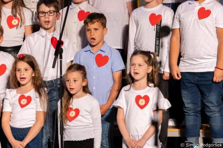 Območna revija otroških in mladinskih pevskih zborov občin Kamnik in Komenda (47)